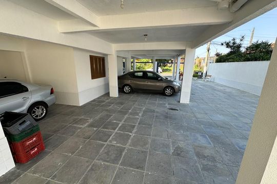 Garagem  de apartamento para alugar com 2 quartos, 90m² em Vila Eunice Nova, Cachoeirinha