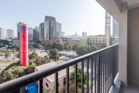 Varanda de kitnet/studio para alugar com 1 quarto, 25m² em Vila Cordeiro, São Paulo