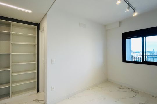 Apartamento para alugar com 2 quartos, 46m² em Vila Satúrnia, Campinas