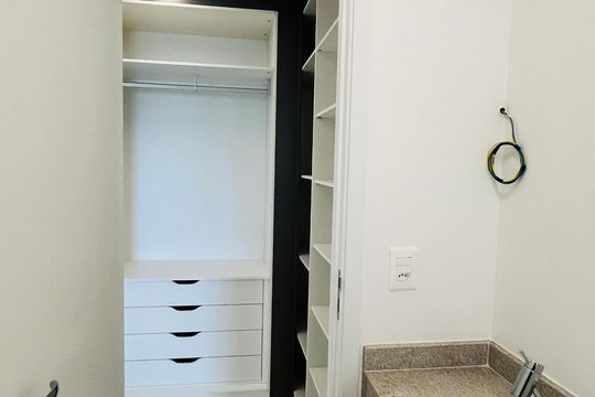 Apartamento para alugar com 2 quartos, 46m² em Vila Satúrnia, Campinas
