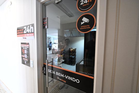Apartamento à venda com 2 quartos, 58m² em Vila Rosa, Goiânia