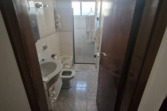 Banheiro de apartamento para alugar com 2 quartos, 66m² em Liberdade, São Paulo