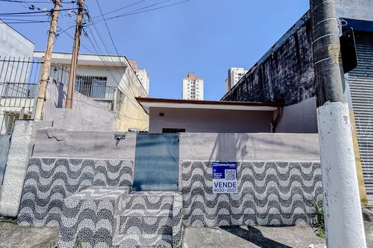 Fachada com Placa de casa à venda com 1 quarto, 132m² em Chácara Califórnia, São Paulo
