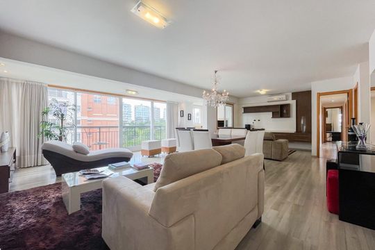 Apartamento para alugar com 3 quartos, 162m² em Jardim Europa, Porto Alegre