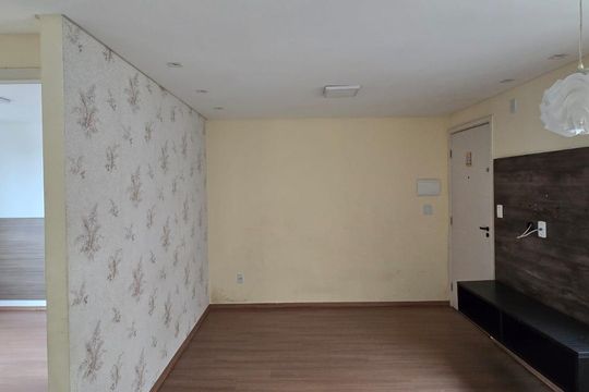 Sala de apartamento à venda com 2 quartos, 45m² em Vila Alzira, Guarulhos