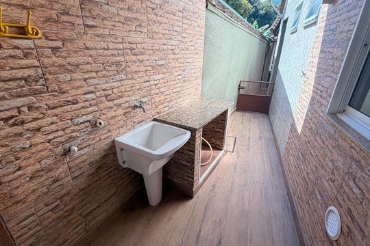 Área de Serviço de casa para alugar com 2 quartos, 50m² em Quitandinha, Petrópolis