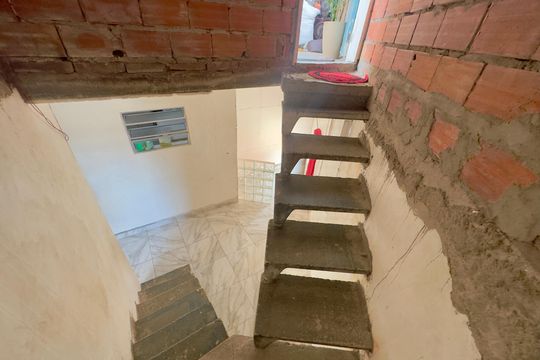 Escada de casa à venda com 3 quartos, 50m² em Jardim Zimbardi, Guarulhos