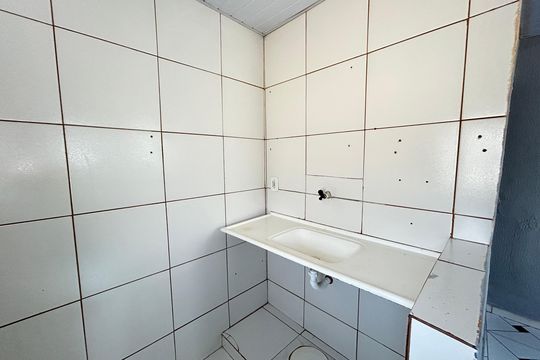 Studio de kitnet/studio para alugar com 1 quarto, 27m² em Vila Valqueire, Rio de Janeiro