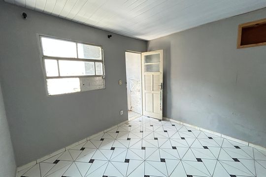 Studio de kitnet/studio para alugar com 1 quarto, 27m² em Vila Valqueire, Rio de Janeiro