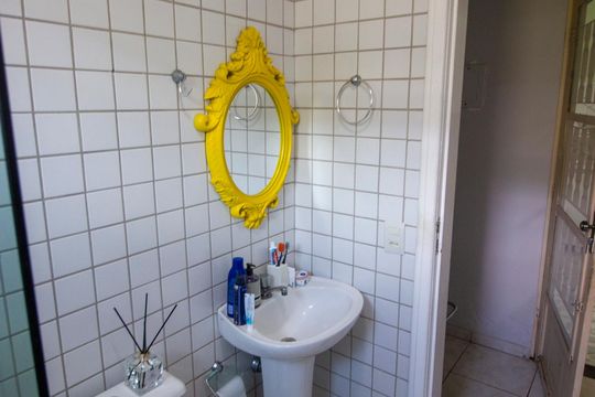 Casa à venda com 4 quartos, 180m² em Conjunto A, Brasília