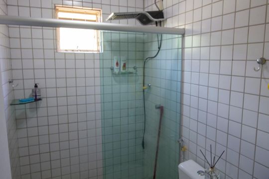 Casa à venda com 4 quartos, 180m² em Conjunto A, Brasília