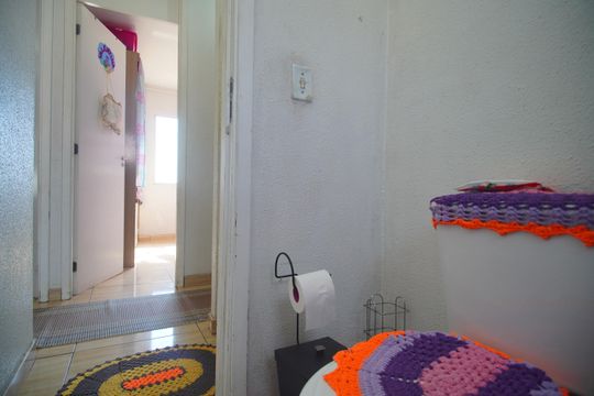 Banheiro de apartamento à venda com 3 quartos, 57m² em São Miguel, São Leopoldo