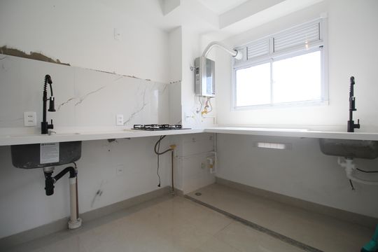 Cozinha de apartamento à venda com 2 quartos, 48m² em Vila Andrade, São Paulo