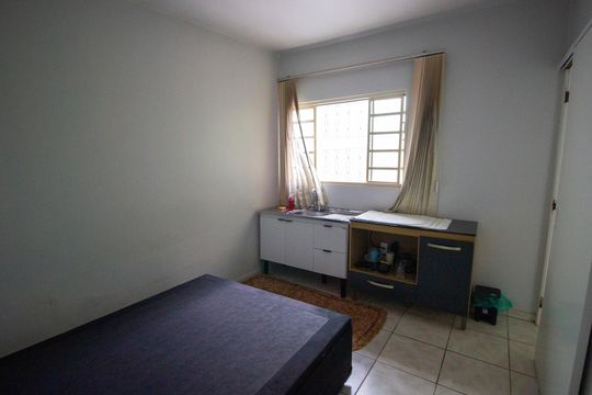 Casa à venda com 3 quartos, 175m² em Qr 4, Brasília