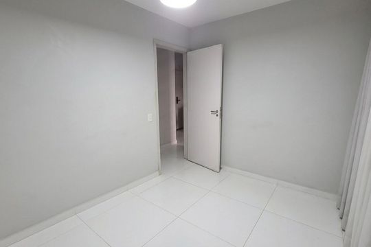 Quarto 1 de apartamento para alugar com 2 quartos, 40m² em Madureira, Rio de Janeiro
