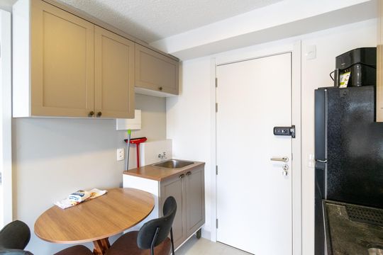 Área de Serviço de apartamento para alugar com 1 quarto, 31m² em Jardim Itacolomi, São Paulo