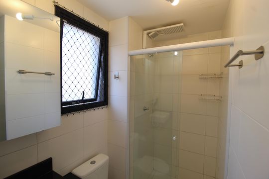 Banheiro de kitnet/studio à venda com 1 quarto, 25m² em Vila Olímpia, São Paulo