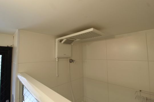 Banheiro de kitnet/studio à venda com 1 quarto, 25m² em Vila Olímpia, São Paulo
