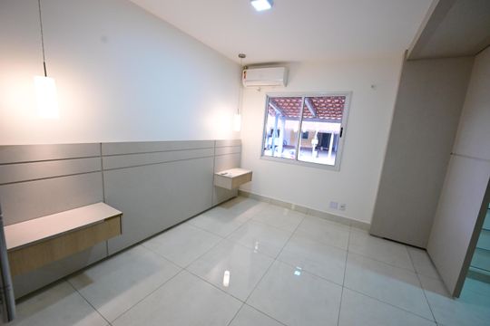 Casa de Condomínio para alugar com 2 quartos, 210m² em Setor Garavelo, Goiânia
