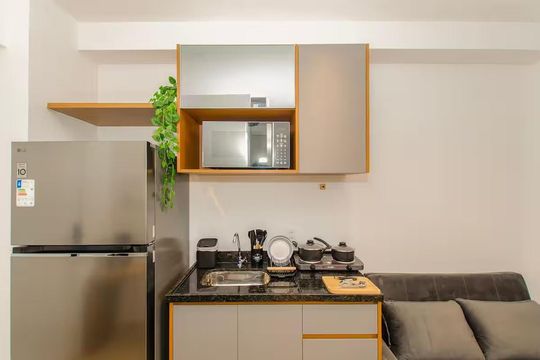 Cozinha de kitnet/studio à venda com 1 quarto, 27m² em Pinheiros, São Paulo