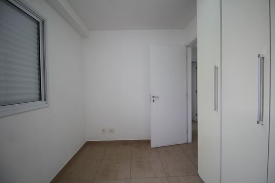 Apartamento para alugar com 2 quartos, 56m² em Vila Sonia do Taboao, Taboão da Serra