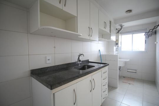 Apartamento para alugar com 2 quartos, 56m² em Vila Sonia do Taboao, Taboão da Serra