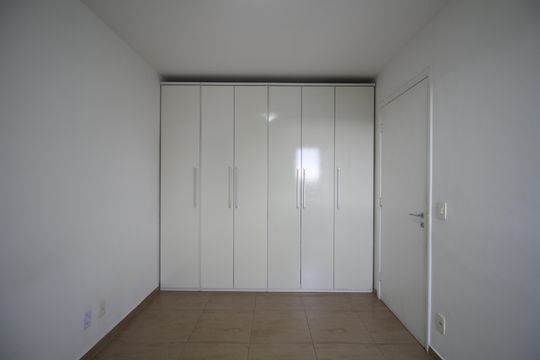 Apartamento para alugar com 2 quartos, 56m² em Vila Sonia do Taboao, Taboão da Serra