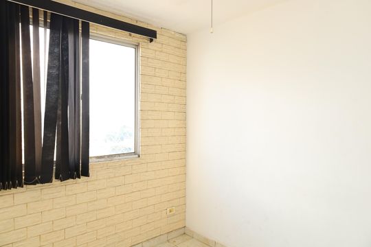 Quarto 3 de apartamento à venda com 3 quartos, 50m² em Vila Chabilandia, São Paulo