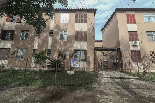 Fachada de apartamento para alugar com 2 quartos, 49m² em Rubem Berta, Porto Alegre