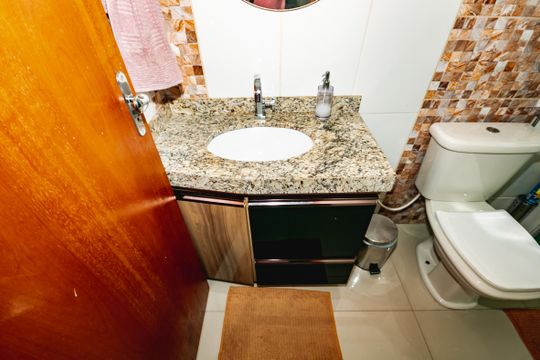Banheiro do Quarto 2 de apartamento para alugar com 2 quartos, 65m² em Jardim dos Comerciários, Belo Horizonte