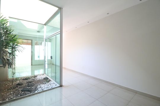 Sala de Jantar de casa para alugar com 3 quartos, 250m² em Cidade Jardim, Uberlândia