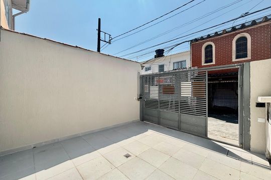 Garagem de casa à venda com 2 quartos, 75m² em Jardim Ponte Rasa, São Paulo