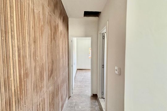 Corredor de casa à venda com 2 quartos, 75m² em Jardim Ponte Rasa, São Paulo