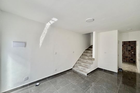 Casa à venda com 2 quartos, 75m² em Jardim Ponte Rasa, São Paulo