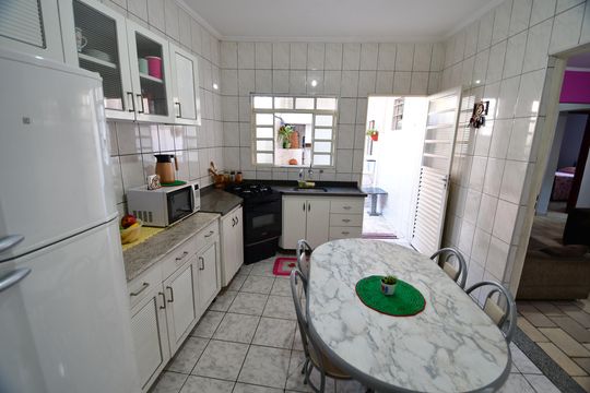 Cozinha de casa para alugar com 3 quartos, 170m² em Jardim Santana, Campinas
