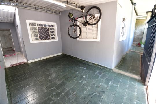 Garagem de casa para alugar com 3 quartos, 170m² em Jardim Santana, Campinas