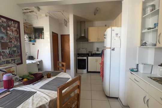 Cozinha/Área de serviço de apartamento à venda com 2 quartos, 70m² em Santo Antônio, Belo Horizonte