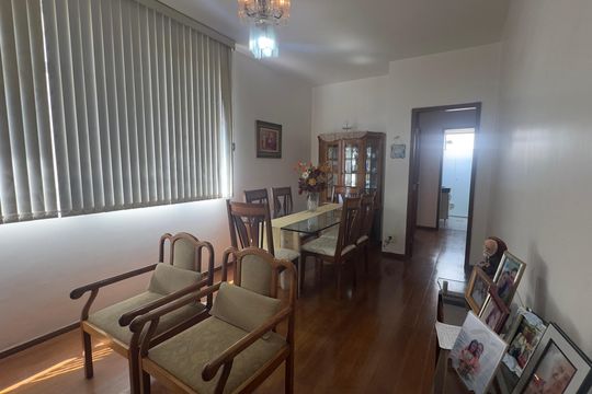 Sala de apartamento à venda com 2 quartos, 70m² em Santo Antônio, Belo Horizonte