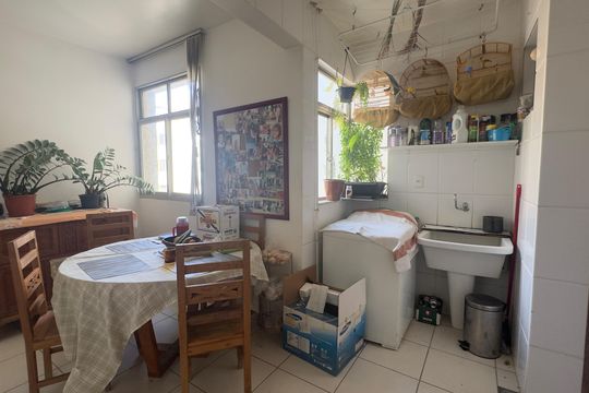 Cozinha/Área de serviço de apartamento à venda com 2 quartos, 70m² em Santo Antônio, Belo Horizonte