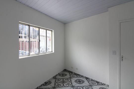 Casa para alugar com 2 quartos, 50m² em Vila Nhocuné, São Paulo
