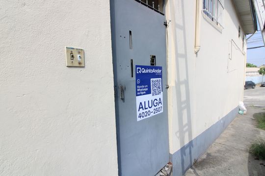 Fachada de casa para alugar com 2 quartos, 50m² em Vila Nhocuné, São Paulo
