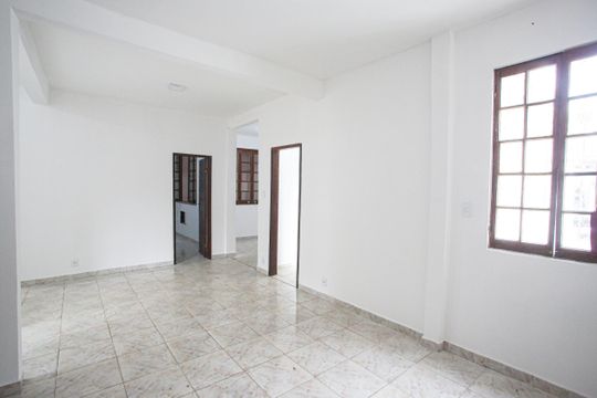 Casa para alugar com 3 quartos, 260m² em Freguesia (jacarepaguá), Rio de Janeiro