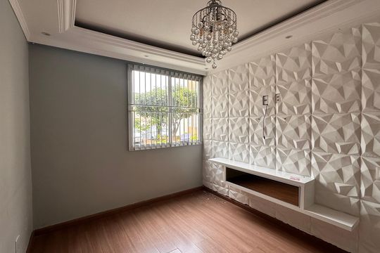 Apartamento à venda com 2 quartos, 60m² em Jardim Santa Josefina, São Paulo