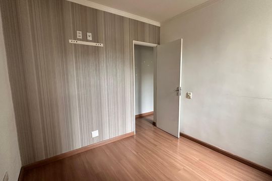 Apartamento à venda com 2 quartos, 60m² em Jardim Santa Josefina, São Paulo