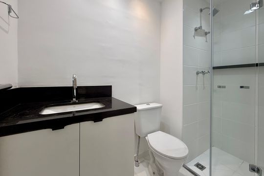 Banheiro Suíte  de kitnet/studio para alugar com 1 quarto, 30m² em Brooklin, São Paulo