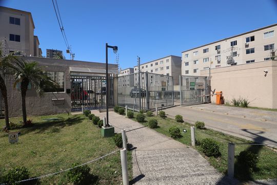 Fachada e portaria de apartamento para alugar com 1 quarto, 41m² em Mato Grande, Canoas
