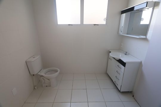 Banheiro de apartamento para alugar com 1 quarto, 41m² em Mato Grande, Canoas
