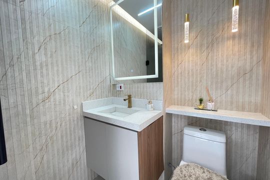 Banheiro de apartamento para alugar com 2 quartos, 42m² em Jaguaré, São Paulo