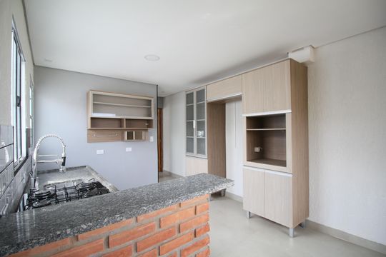 Sala/Cozinha de casa para alugar com 1 quarto, 46m² em Parque Assuncao, Taboão da Serra