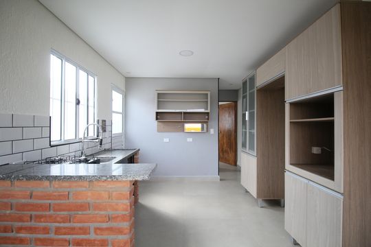 Casa para alugar com 1 quarto, 46m² em Parque Assuncao, Taboão da Serra